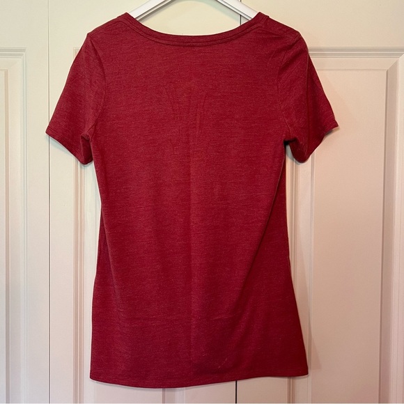 Women's Cincinnati Reds Nike Heathered Red V-Neck T-Shirt. Size M. - Picture 6 of 6